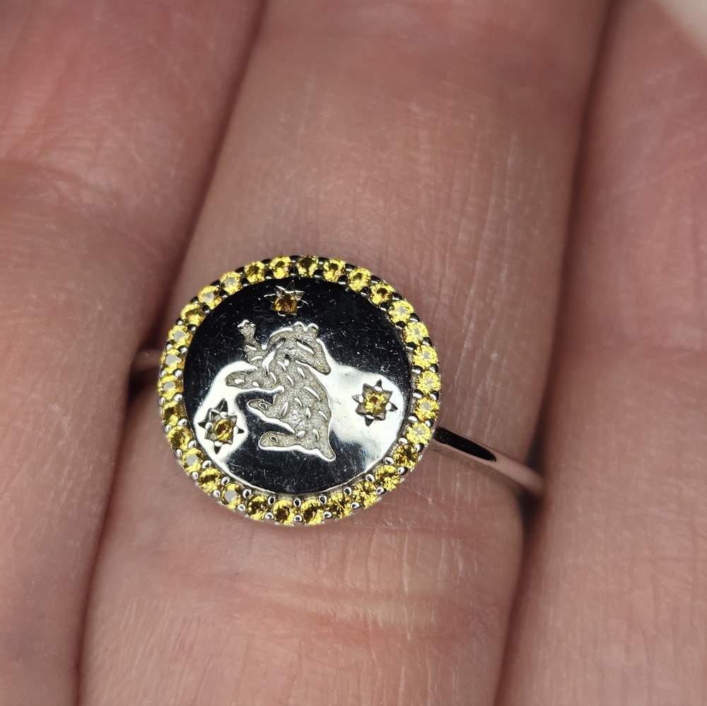 Hufflepuff Sterling Silver Mascot Ring Sz.7 - Picture 2 of 5
